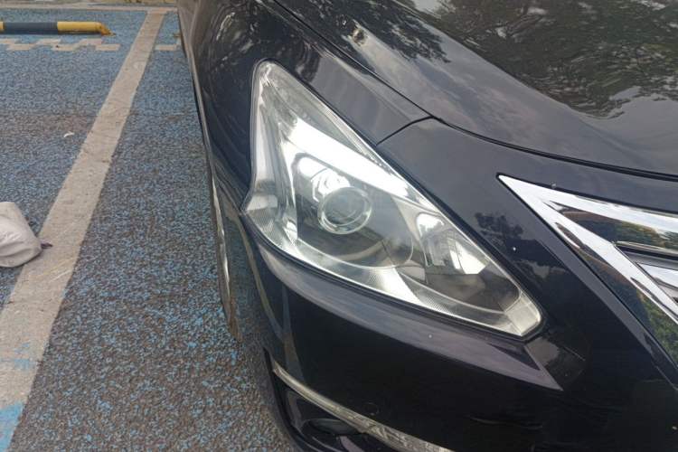 Used Nissan Teana 2013 2.0L XL Comfort Edition Right Front Headlight