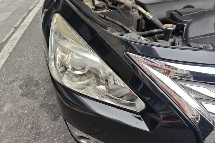 Used Nissan Teana 2013 2.0L XL Comfort Edition Right Front Headlight