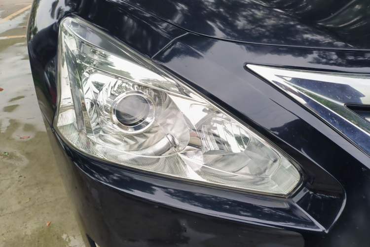 Used Nissan Teana 2013 2.0L XL Comfort Edition Right Front Headlight
