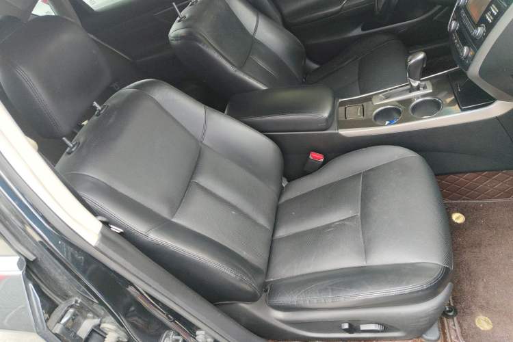 Used Nissan Teana 2013 2.5L XL Leading Edition Right Front Seat
