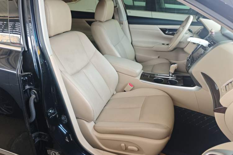 Used Nissan Teana 2013 2.0L XL Comfort Edition Right Front Seat
