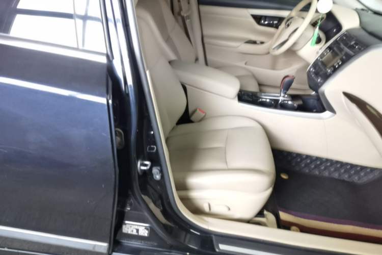 Used Nissan Teana 2013 2.0L XL Comfort Edition Right Front Seat