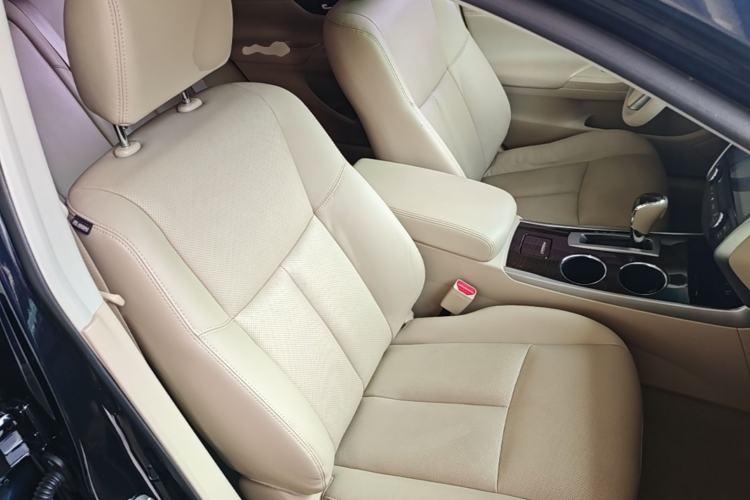 Used Nissan Teana 2013 2.0L XL Comfort Edition Right Front Seat