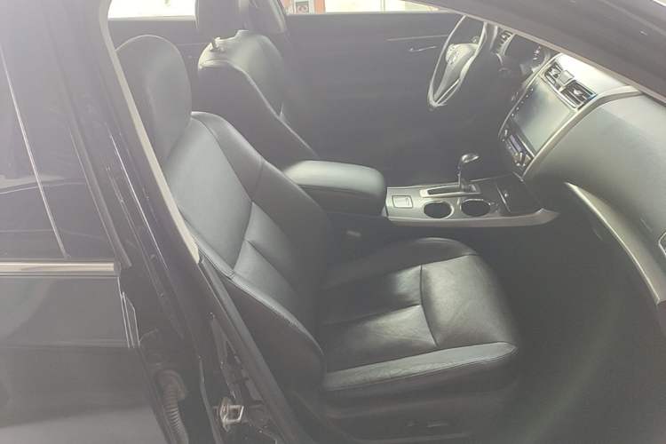 Used Nissan Teana 2013 2.0L XL Comfort Edition Right Front Seat