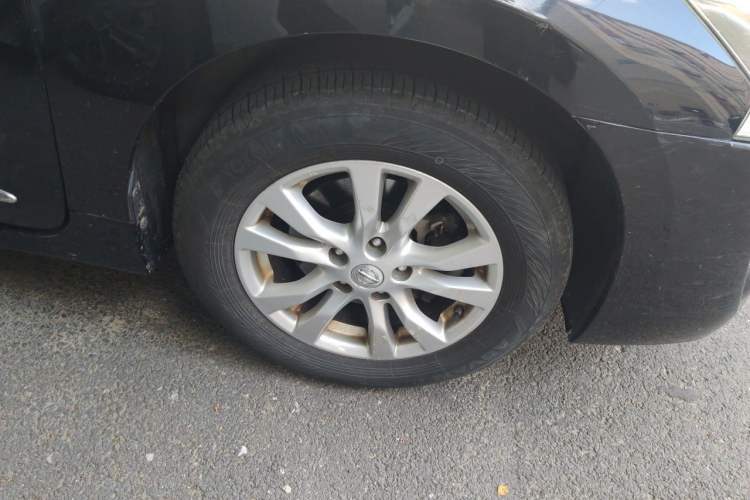 Used Nissan Teana 2013 2.0L XL Comfort Edition Right Front Wheel Hub