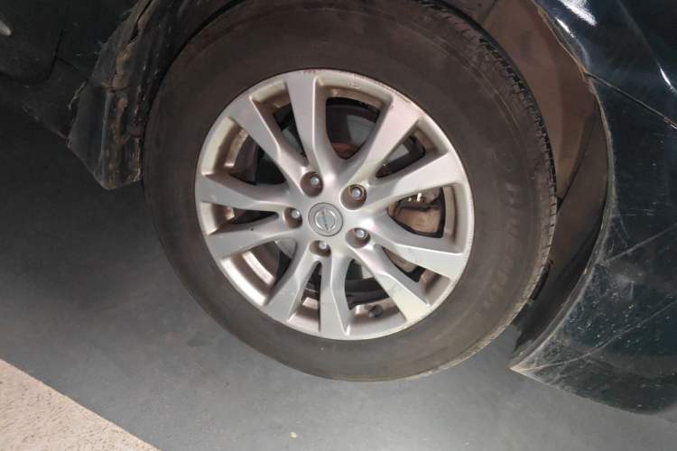 Used Nissan Teana 2013 2.0L XL Comfort Edition Right Front Wheel Hub