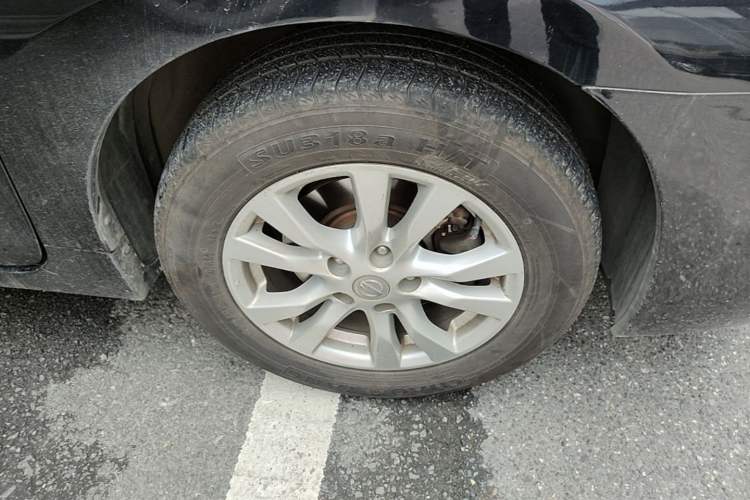 Used Nissan Teana 2013 2.0L XL Comfort Edition Right Front Wheel Hub