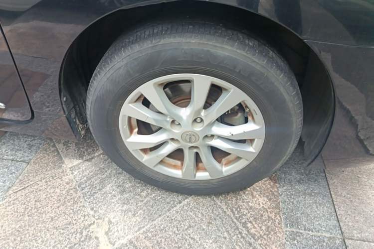 Used Nissan Teana 2013 2.0L XL Comfort Edition Right Front Wheel Hub
