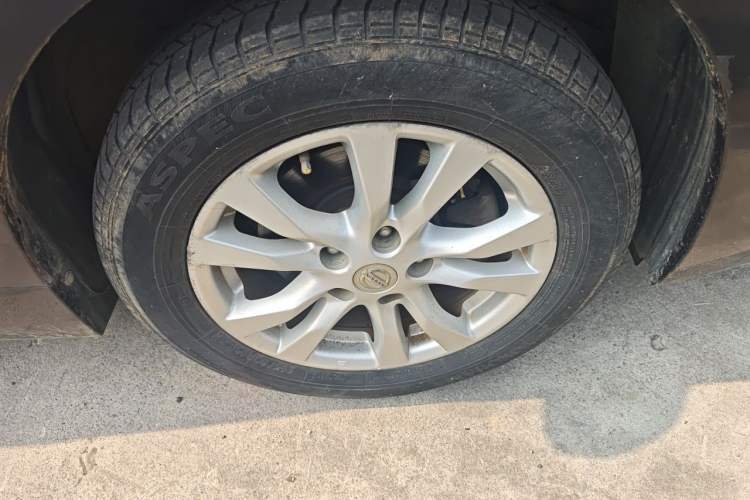 Used Nissan Teana 2013 2.0L XL Comfort Edition Right Front Wheel Hub