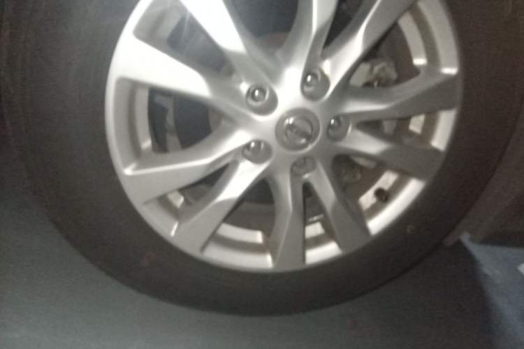 Used Nissan Teana 2013 2.0L XL Comfort Edition Right Front Wheel Hub