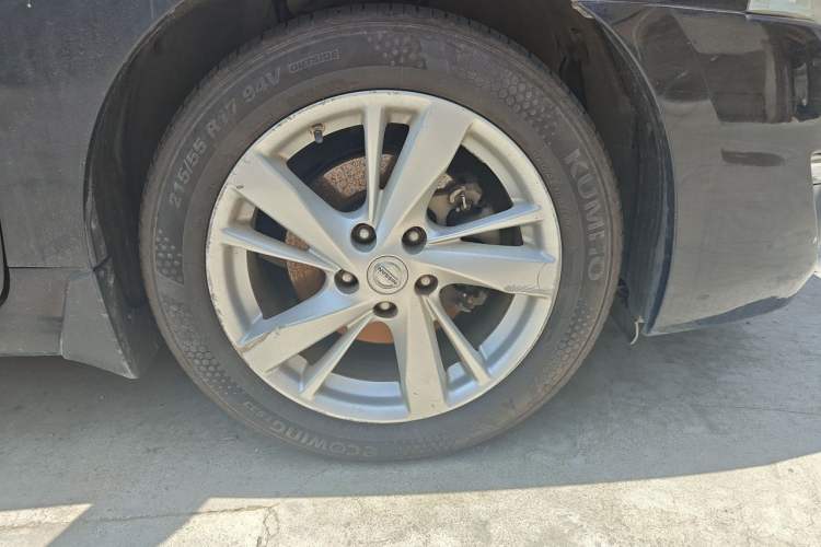 Used Nissan Teana 2013 2.5L XL-Upper NAVI Tech Deluxe Edition Right Front Wheel Hub