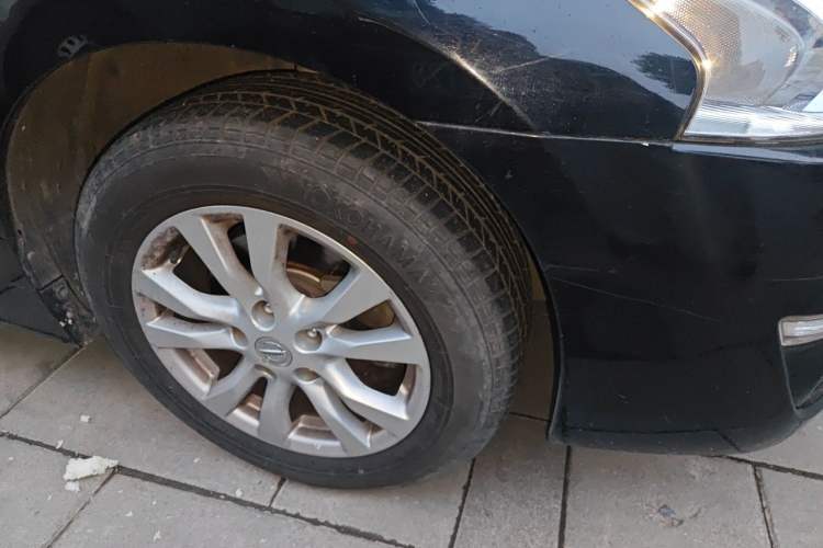 Used Nissan Teana 2013 2.0L XL Comfort Edition Right Front Wheel Hub