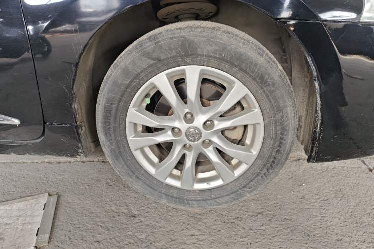 Used Nissan Teana 2013 2.0L XL Comfort Edition Right Front Wheel Hub