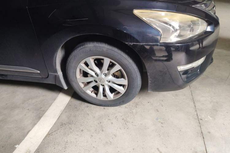 Used Nissan Teana 2013 2.0L XL Comfort Edition Right Front Wheel Hub