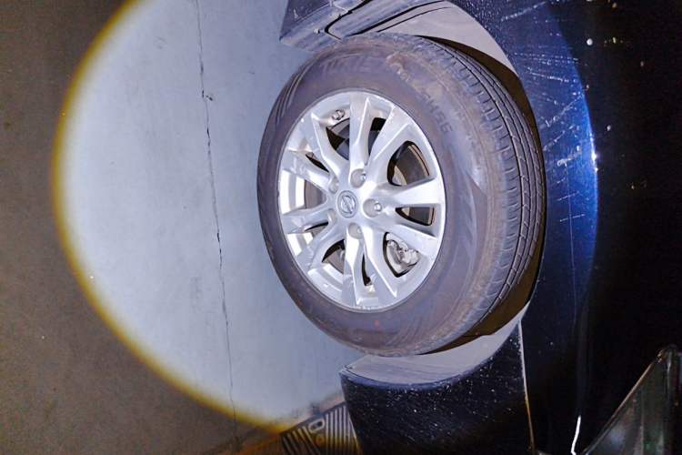 Used Nissan Teana 2013 2.0L XL Comfort Edition Right Front Wheel Hub