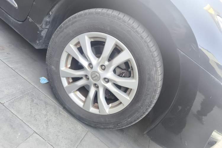 Used Nissan Teana 2013 2.0L XL Comfort Edition Right Front Wheel Hub