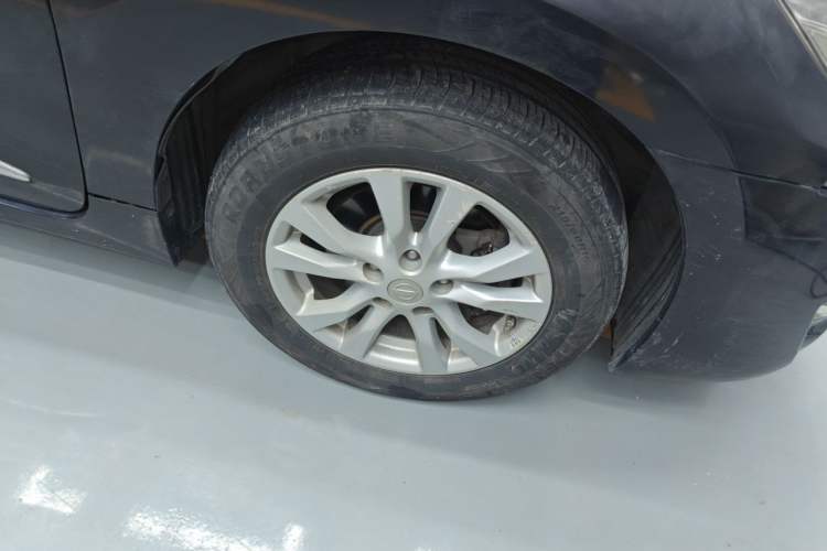 Used Nissan Teana 2013 2.0L XL Comfort Edition Right Front Wheel Hub