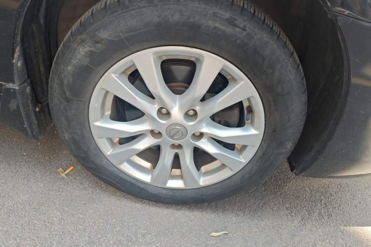 Used Nissan Teana 2013 2.0L XL Comfort Edition Right Front Wheel Hub