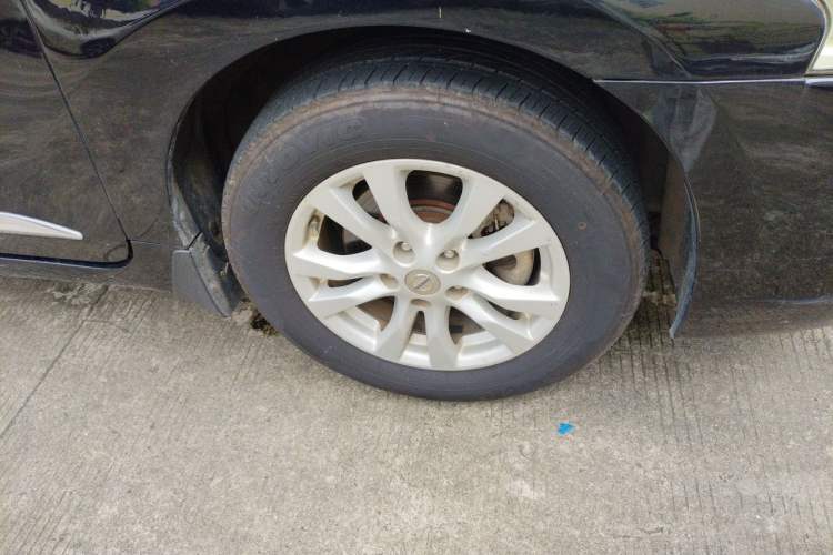 Used Nissan Teana 2013 2.0L XL Comfort Edition Right Front Wheel Hub