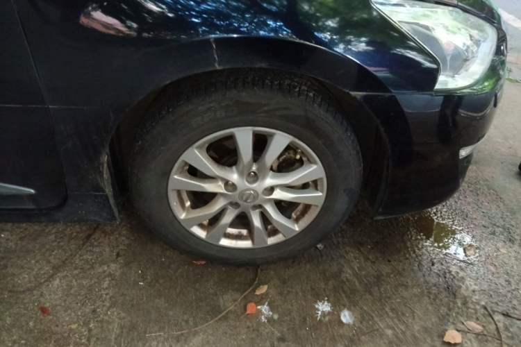 Used Nissan Teana 2013 2.5L XL Leading Edition Right Front Wheel Hub