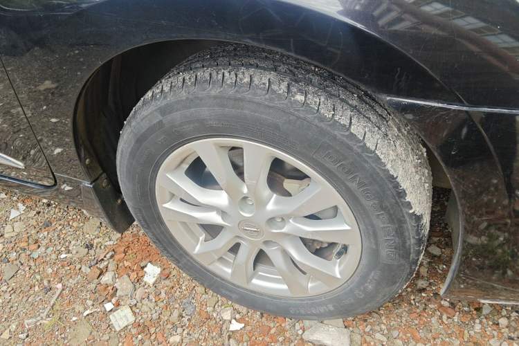 Used Nissan Teana 2013 2.0L XL Comfort Edition Right Front Wheel Hub