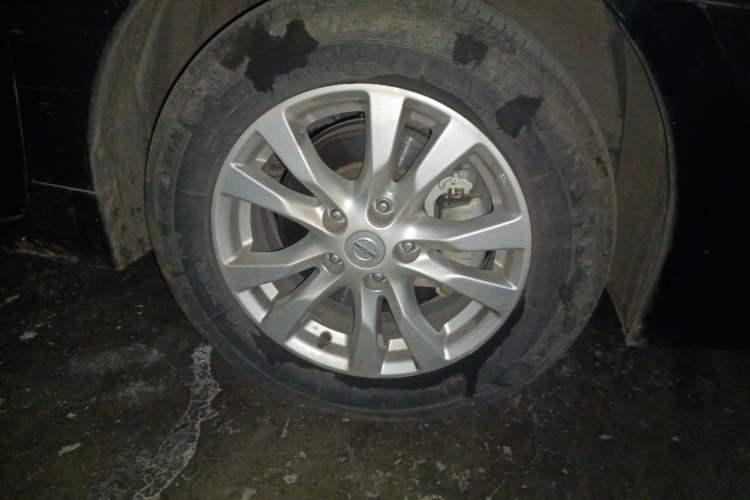 Used Nissan Teana 2013 2.0L XL Comfort Edition Right Front Wheel Hub