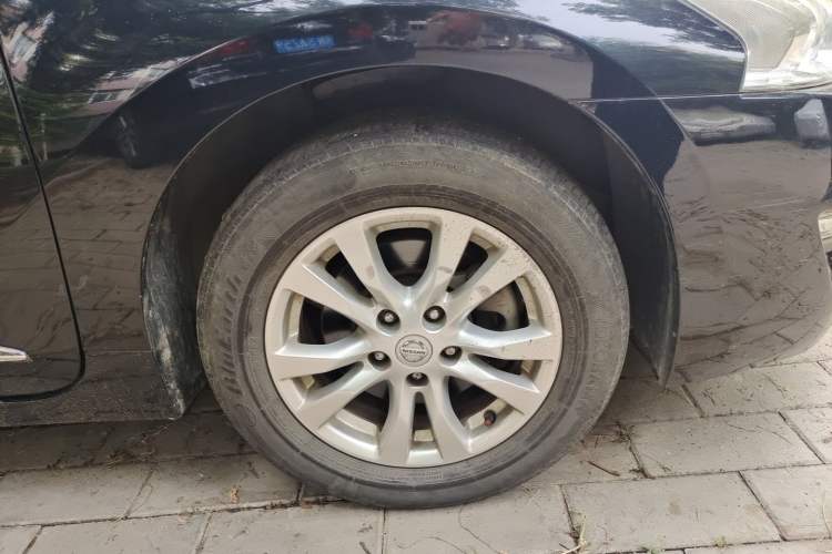 Used Nissan Teana 2013 2.0L XL Comfort Edition Right Front Wheel Hub