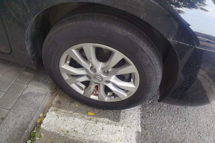 Used Nissan Teana 2013 2.0L XL Comfort Edition Right Front Wheel Hub