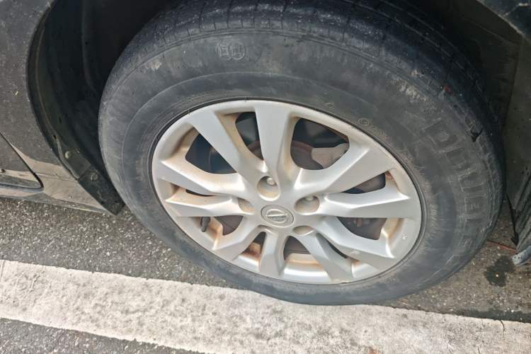 Used Nissan Teana 2013 2.0L XE Fashion Edition Right Front Wheel Hub
