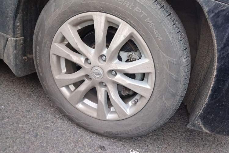 Used Nissan Teana 2013 2.5L XL Leading Edition Right Front Wheel Hub