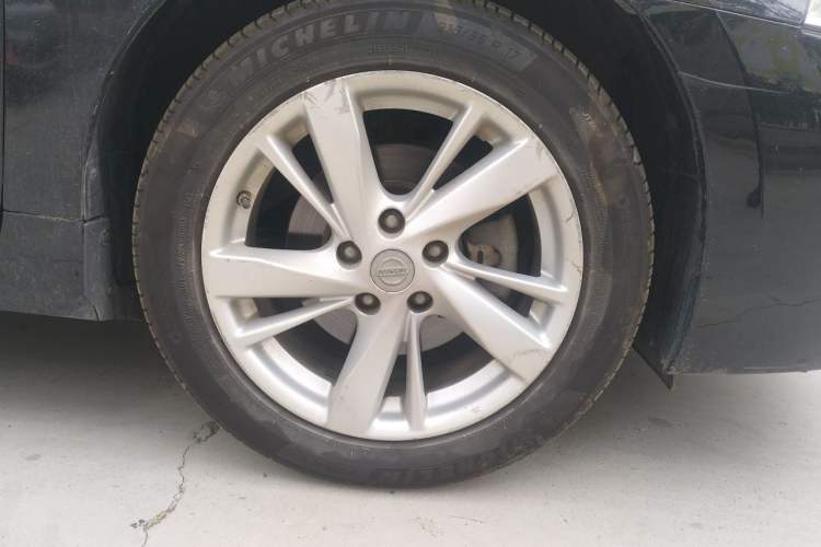 Used Nissan Teana 2013 2.5L XL-Upper NAVI Tech Deluxe Edition Right Front Wheel Hub