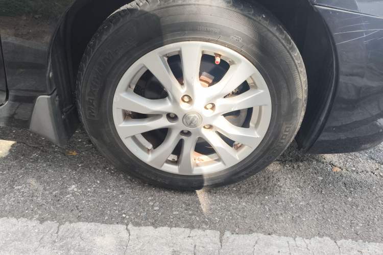 Used Nissan Teana 2013 2.5L XL Leading Edition Right Front Wheel Hub