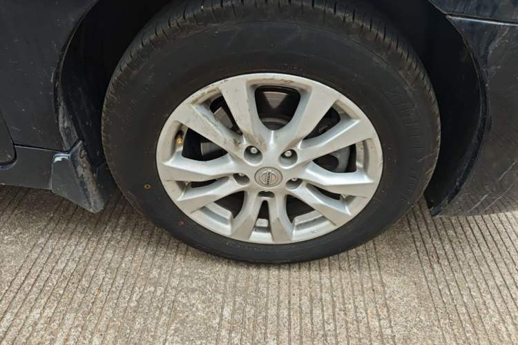 Used Nissan Teana 2013 2.0L XL Comfort Edition Right Front Wheel Hub