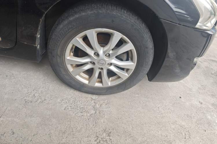 Used Nissan Teana 2013 2.0L XL Comfort Edition Right Front Wheel Hub