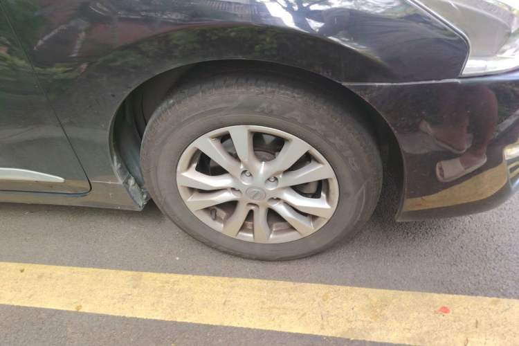 Used Nissan Teana 2013 2.5L XL Leading Edition Right Front Wheel Hub