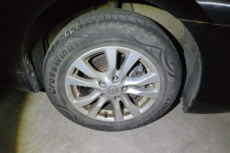 Used Nissan Teana 2013 2.5L XL Leading Edition Right Front Wheel Hub