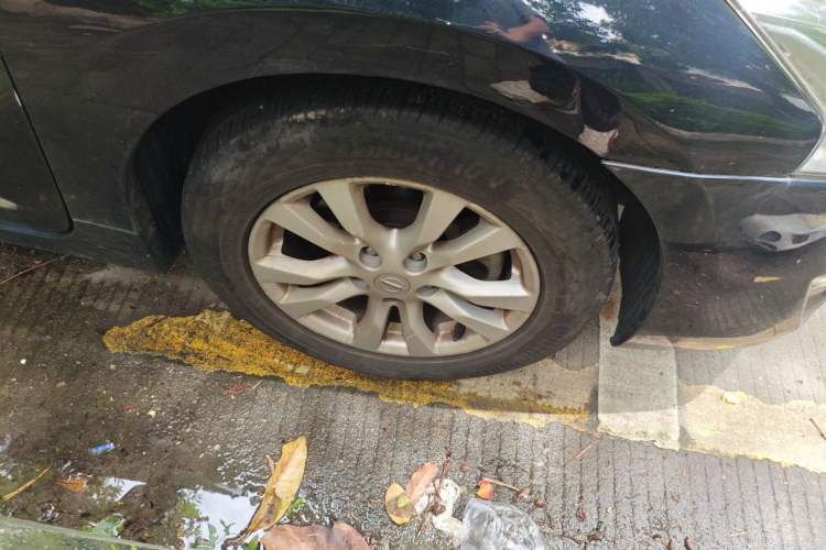 Used Nissan Teana 2013 2.0L XL Comfort Edition Right Front Wheel Hub