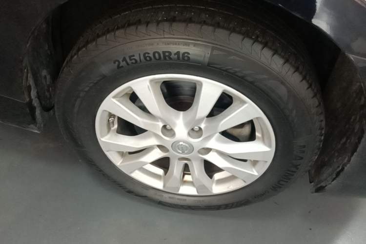 Used Nissan Teana 2013 2.0L XE Fashion Edition Right Front Wheel Hub