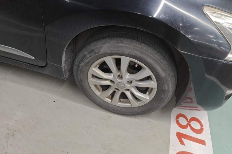 Used Nissan Teana 2013 2.0L XL Comfort Edition Right Front Wheel Hub
