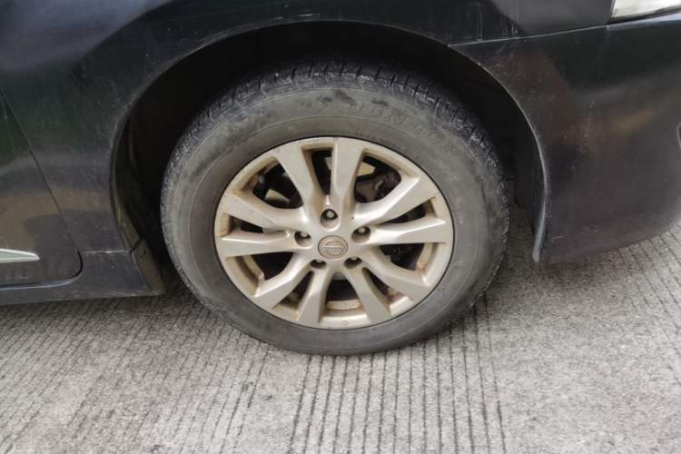 Used Nissan Teana 2013 2.0L XL Comfort Edition Right Front Wheel Hub