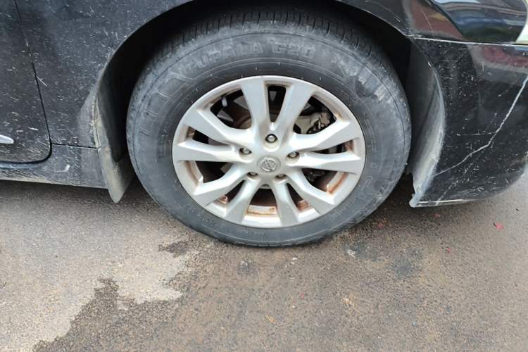 Used Nissan Teana 2013 2.0L XL Comfort Edition Right Front Wheel Hub