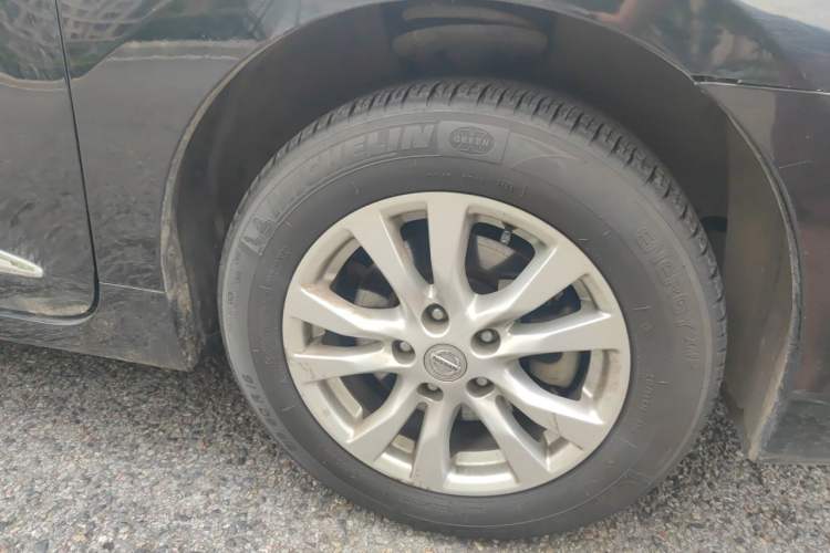 Used Nissan Teana 2013 2.0L XL Comfort Edition Right Front Wheel Hub