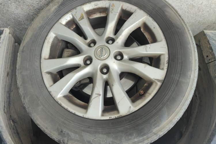 Used Nissan Teana 2013 2.0L XL Comfort Edition Right Front Wheel Hub