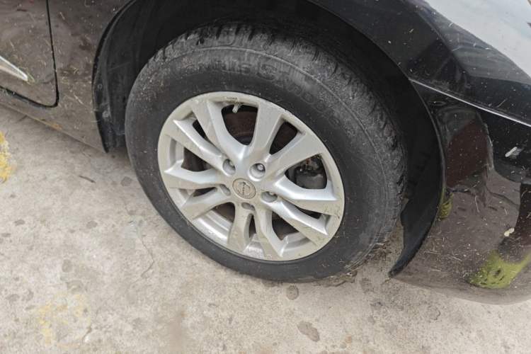 Used Nissan Teana 2013 2.0L XL Comfort Edition Right Front Wheel Hub