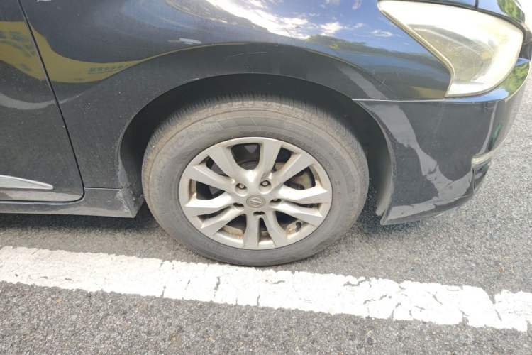Used Nissan Teana 2013 2.0L XL Comfort Edition Right Front Wheel Hub
