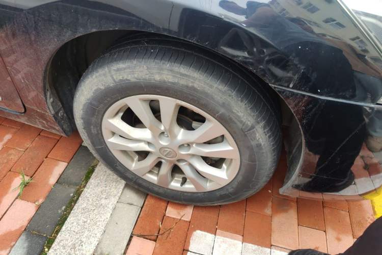 Used Nissan Teana 2013 2.0L XL Comfort Edition Right Front Wheel Hub