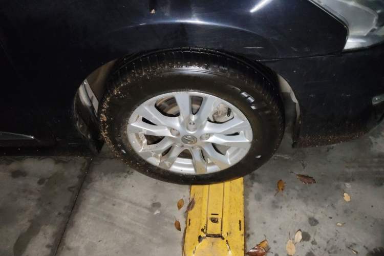 Used Nissan Teana 2013 2.5L XL Leading Edition Right Front Wheel Hub