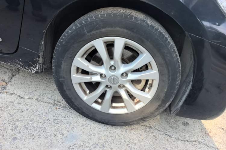 Used Nissan Teana 2013 2.0L XL Comfort Edition Right Front Wheel Hub