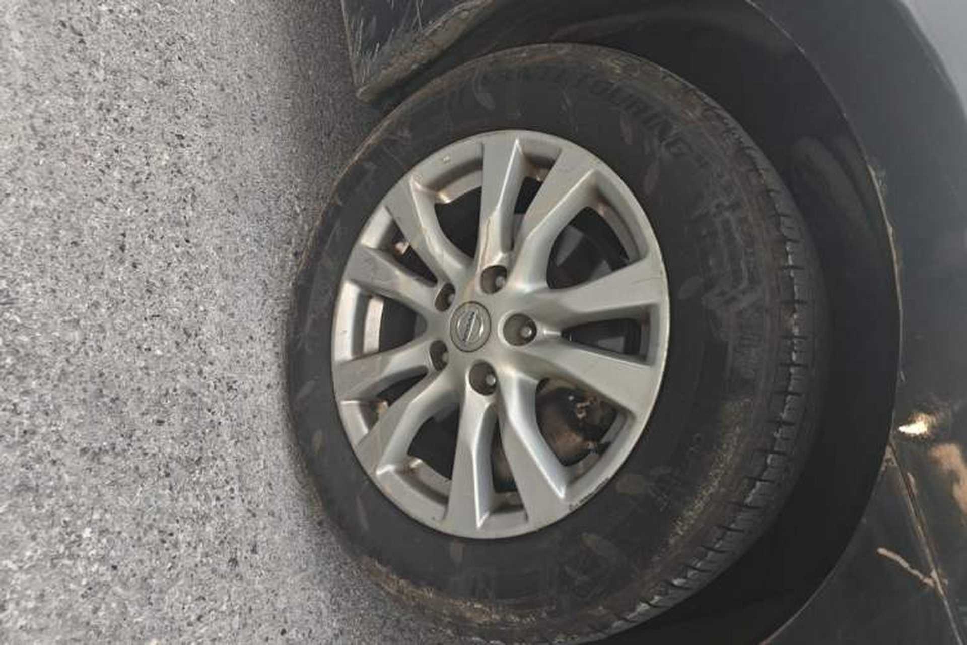 Used Nissan Teana 2013 2.0L XL Comfort Edition Right Front Wheel Hub