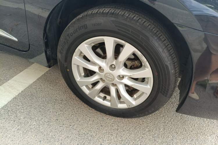 Used Nissan Teana 2013 2.0L XL Comfort Edition Right Front Wheel Hub